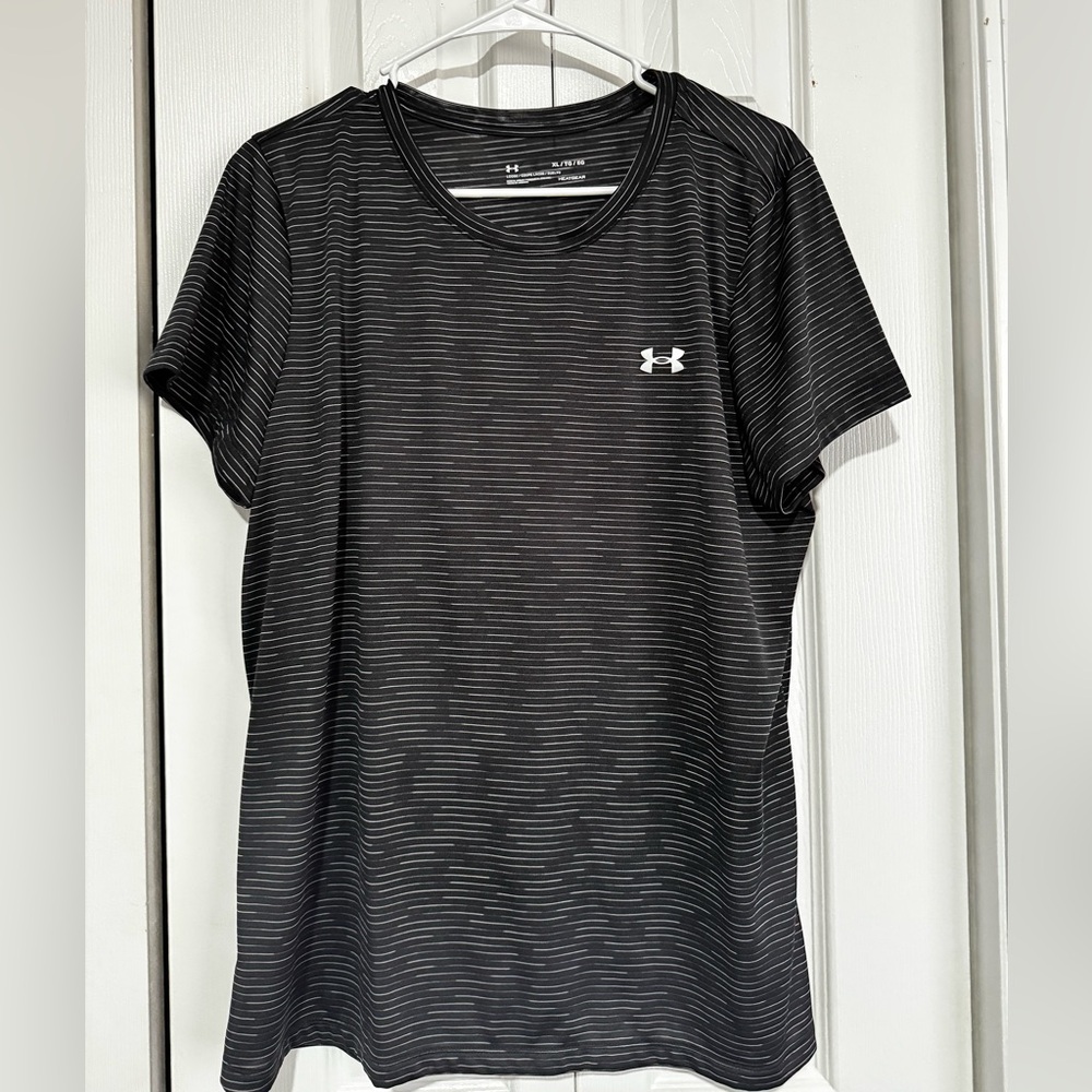 Under Armour Women's Black and Gray Striped Tee